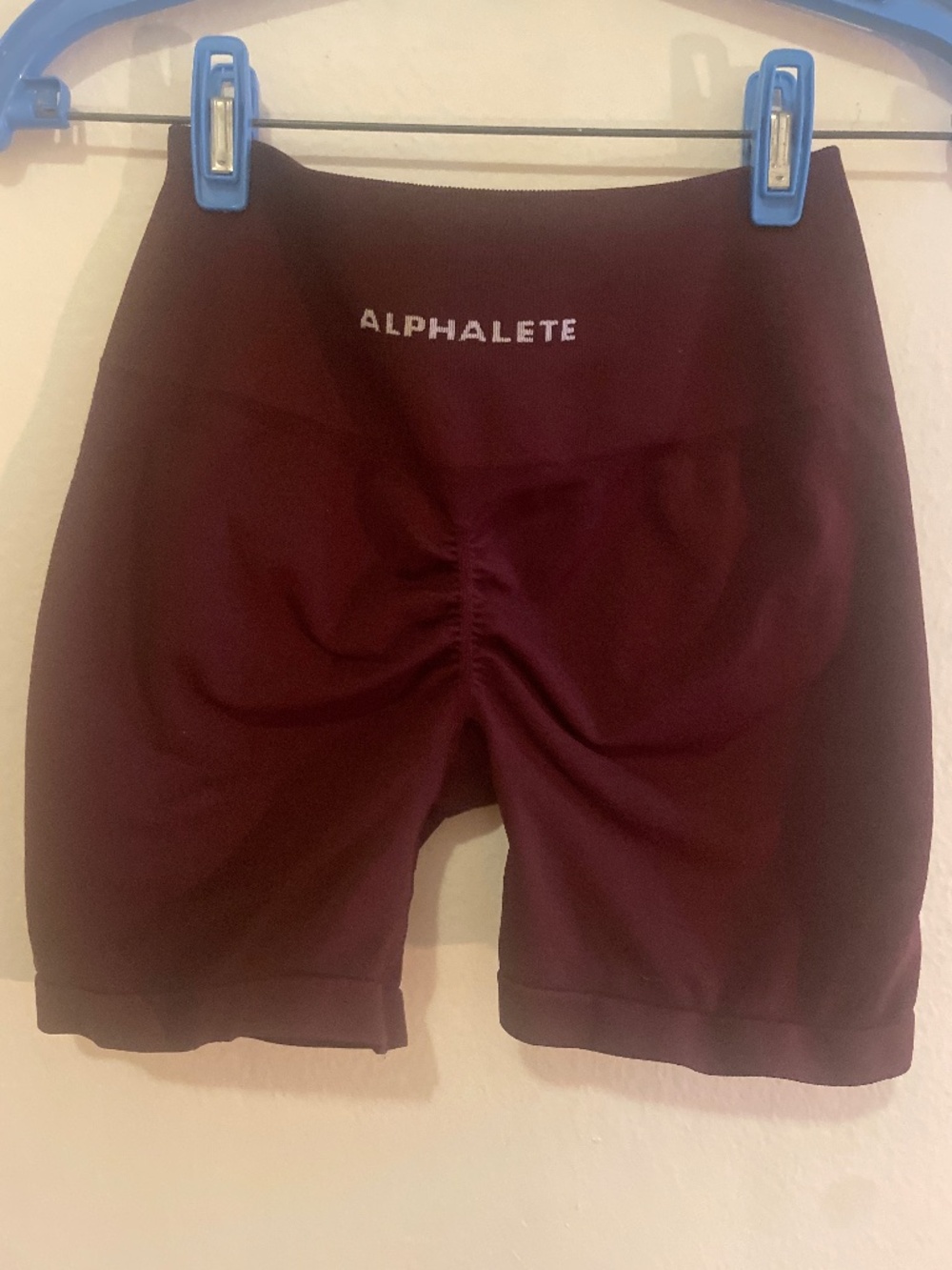 Alphalete Amplify Shorts Sangria S Scrunch Butt Small Wine Maroon